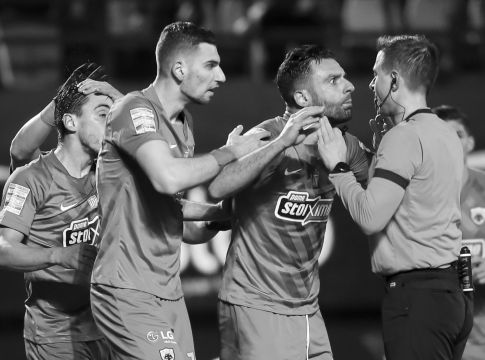 Η ΑΕΚ πήρε θέση για τη διαιτησία στο 60′ – «Εκανε το πέναλτι, επιθετικό φάουλ» (pic)