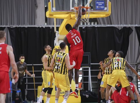 LIVE: Άρης – Ολυμπιακός 76-87 (Τελικό)