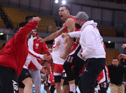 Ολυμπιακός – Αναντολού Εφές: Θεέ μου, ο Σλούκας (87-85 παρ, 75-75 κ.δ)