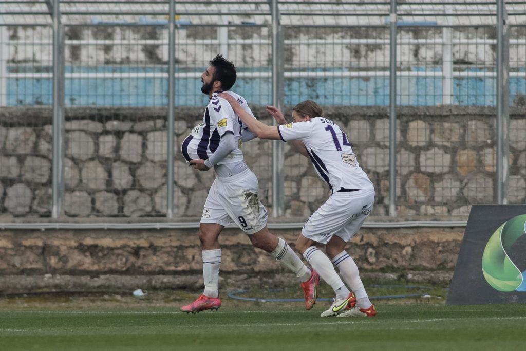 Ο Ολυμπιακός… Β’ της Super League (vids)