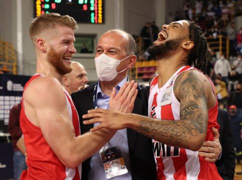 Παναθηναϊκός – Ολυμπιακός 73-81: Τον… γείωσε και το σήκωσε (vids)