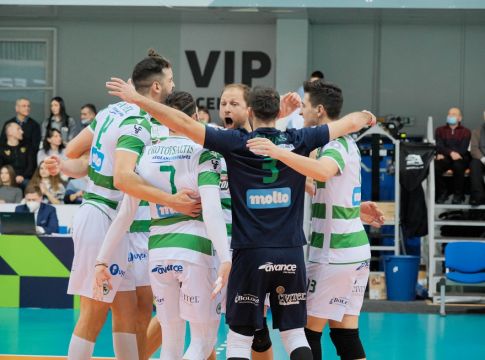 Τερουέλ – Παναθηναϊκός 3-0 (11-15 χρυσό σετ): Στα ημιτελικά του Challenge Cup οι Πράσινοι