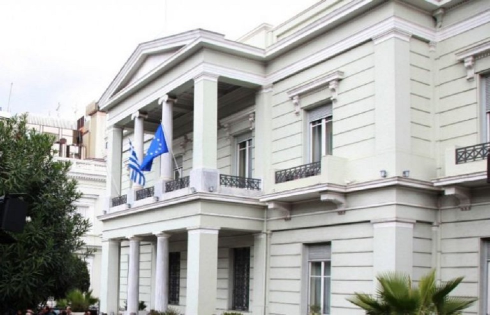 ΥΠΕΞ σε Έλληνες πολίτες στην Ουκρανία: «Αναχωρήστε άμεσα από τη χώρα»