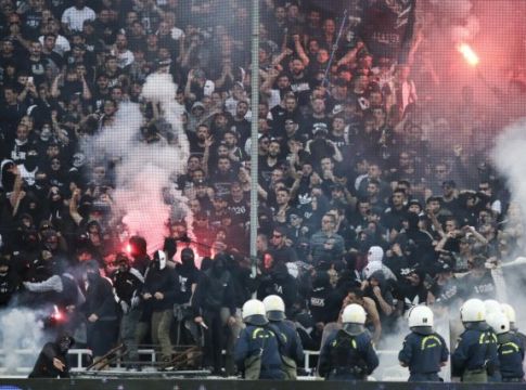 Σοβαρή καταγγελία αστυνομικού: «Δεχόμουν πιέσεις από ΠΑΕ για χούλιγκαν – Βρίσκαμε ρόπαλα, ξίφη και ναρκωτικά σε Συνδέσμους»