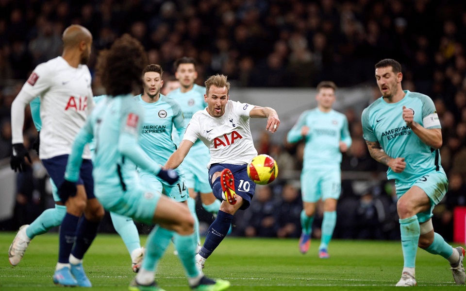 Τότεναμ – Μπραίτον 3-1: Πρόκριση με υπογραφή Κείν