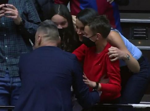 Μπαρτσελόνα: Ο Γιασικεβίτσιους έτρεξε στην οικογένεια του μετά την κατάκτηση του Κυπέλλου Ισπανίας (vid)