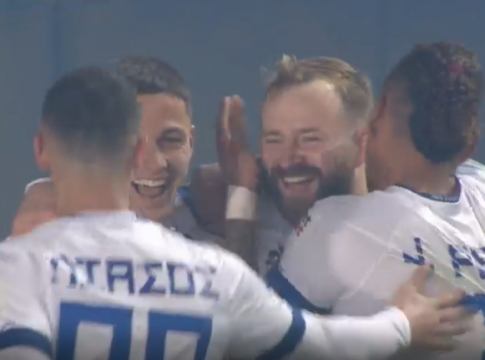 Ο Σνάιντερ δίνει το προβάδισμα στον ΠΑΣ (vid)