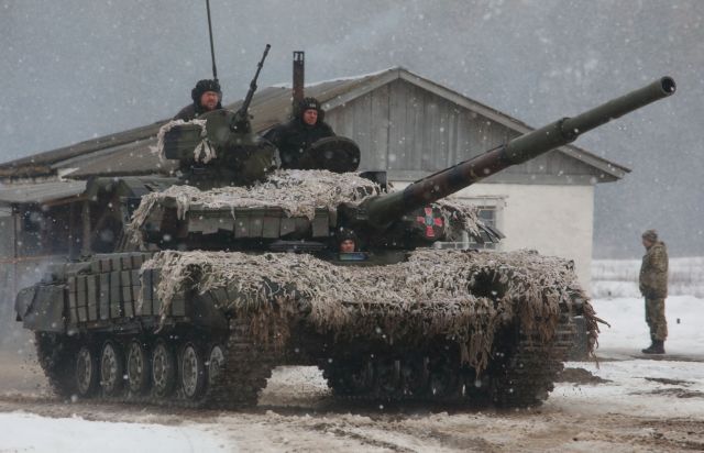 Μπρα ντε φερ ΝΑΤΟ – Μόσχας: Τι συμβαίνει με τα ρωσικά στρατεύματα στην Ουκρανία