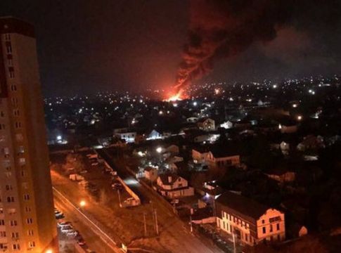Πόλεμος στην Ουκρανία: Νέος γύρος εκρήξεων στο Κίεβο – «Το βράδυ θα είναι πολύ δύσκολο»