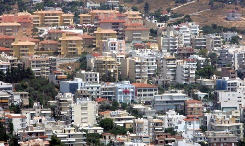 Σε δέκα δόσεις η πληρωμή του νέου μειωμένου ΕΝΦΙΑ: Δείτε αναλυτικά τις αλλαγές στη φορολογία των ακινήτων