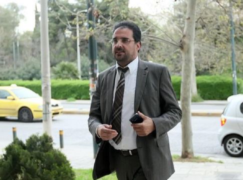 Ο Αλεξίου τα έβαλε με… to10.gr για τις βρισιές Τζαβέλλα και είπε πως οπαδοί του Άρη αποδέχονται τη λέξη «σκουλήκια»