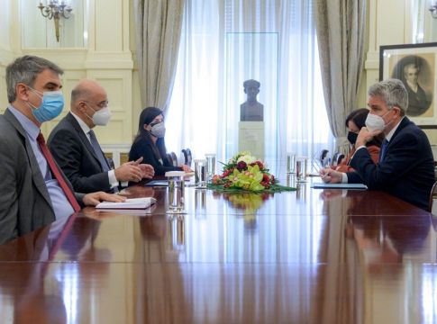 Πάιατ: «Η κυριαρχία των ελληνικών νησιών είναι αδιαπραγμάτευτη» – Συνάντηση με τον ΥΠΕΞ για Ουκρανία και Τουρκία