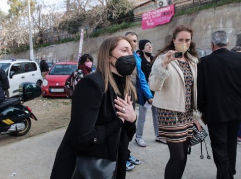 Metoo: Αναβλήθηκε η δίκη του προπονητή ιστιοπλοΐας