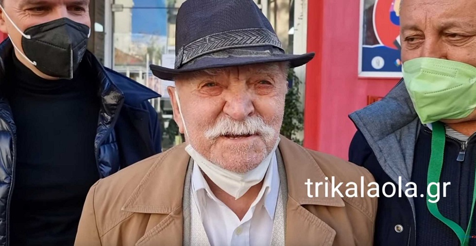 ΠΑΣΟΚ: Πέθανε στα 101 ο γηραιότερος ψηφοφόρος του – Το σύνθημα στην τελευταία δημόσια εμφάνιση