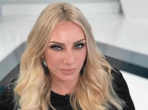 Το ροζ μπικίνι της Έλενας Τσαβαλιά που τρέλανε ακόμα και τον Σεφερλή