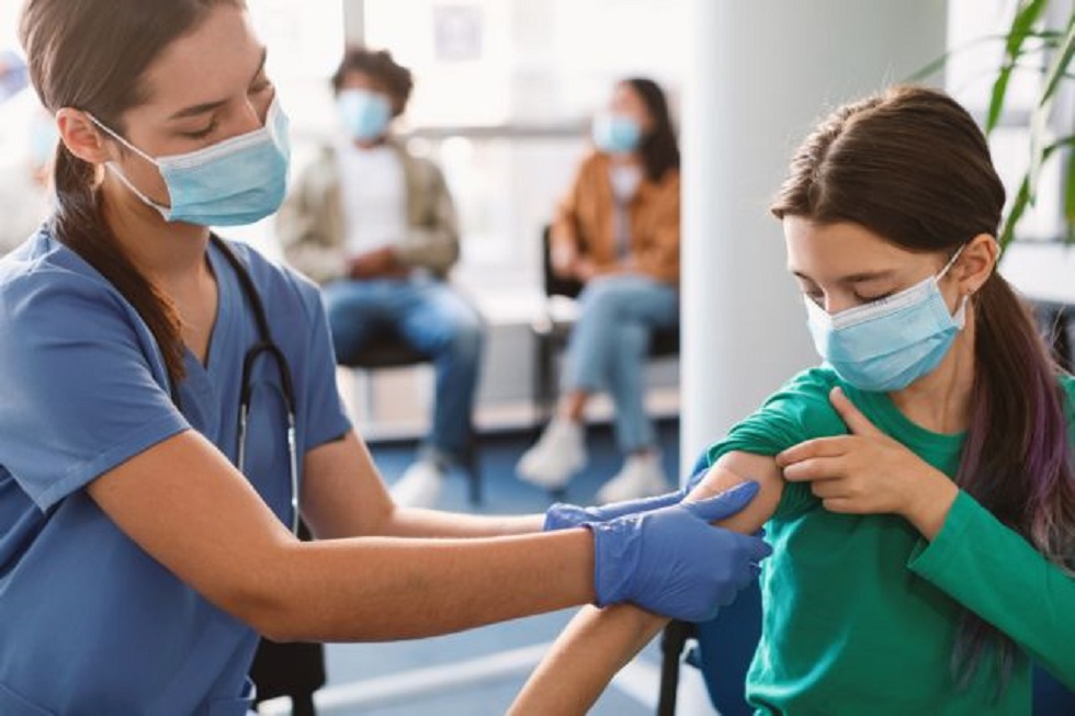 Κορωνοϊός: Διαθέσιμα από σήμερα 40.000 νέα ραντεβού για εμβολιασμούς παιδιών στην Αττική