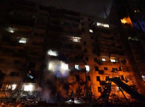 Ουκρανία: Τι θα κάνει ο Ζελένσκι μετά τη ρωσική εισβολή – Θα παραδοθεί ή θα αντισταθεί μέχρι να πέσει το Κίεβο