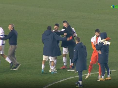 Ο Κουτσοσπύρος χαστούκισε τον Περέα και αποβλήθηκε (vid)