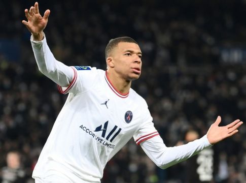 «Ο Πέρεθ είπε στους παίκτες της Ρεάλ ότι δεν θα γίνει συμπαίκτης τους ο Εμπαπέ»