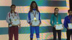 Collection de médailles par des boxeurs grecs en Roumanie