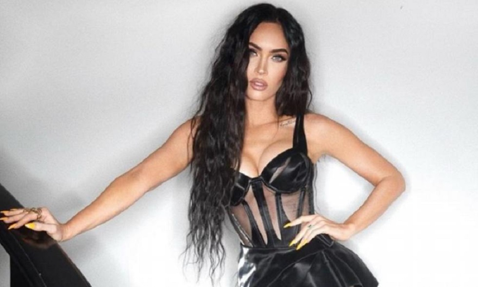 Έριξε το Instagram η Megan Fox: Ένα εκατομμύριο likes σε μία ώρα για τη νέα καυτή της φωτογραφία (pic)