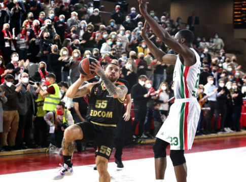 Τζέιμς: «Ή κάνεις double team πάνω στον Μίτσιτς ή κάνεις φάουλ» (pic)