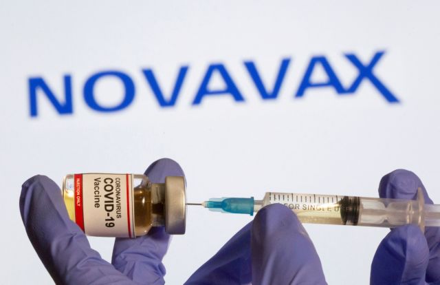 Όλα όσα ξέρουμε για το πρωτεϊνικό εμβόλιο Novavax – Πόσο προστατεύει από τη σοβαρή νόσηση
