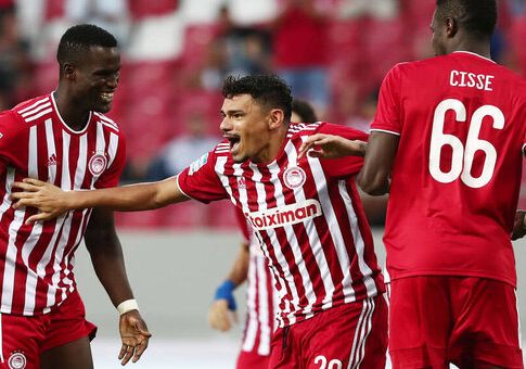 «Πλούσιο» ματς στο «Γ. Καραϊσκάκης»