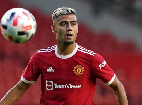 Γιουνάιτεντ: «Χαλάει» η μεταγραφή του Περέιρα στην Φλαμένγκο