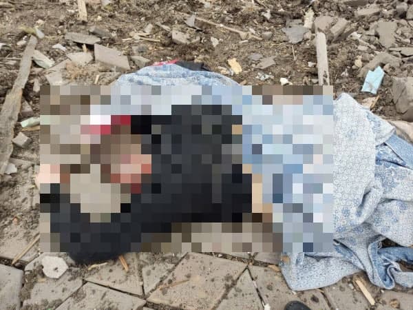 Οργή ΥΠΕΞ για τον θάνατο των ομογενών: «Ψεύδεται η ρωσική πρεσβεία – Ορθόδοξες βόμβες, σκότωσαν ορθοδόξους ομογενείς»