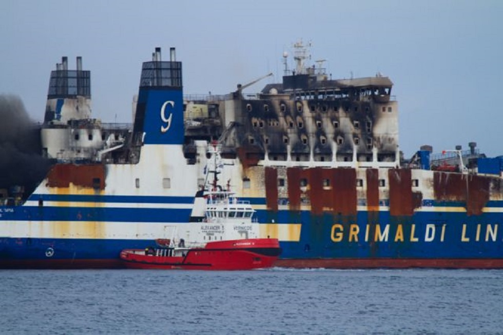 Euroferry Olympia: «Ήταν πλωτό φέρετρο» – Κραυγή αγωνίας από τους συγγενείς των αγνοουμένων για παρέμβαση της πολιτείας