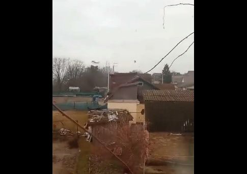 Συγκλονιστικά βίντεο: Η φρίκη του πολέμου μέσα σε ελάχιστα δευτερόλεπτα