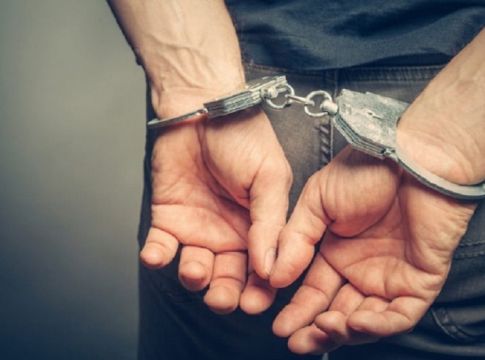 Θεσσαλονίκη: Καταδικάστηκε 36χρονος υπεύθυνος συνδέσμου οπαδών – Λοστοί και επικίνδυνα αντικείμενα στο σύνδεσμο