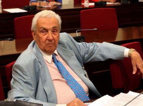 Δημήτρης Κοντομηνάς: Ο άνθρωπος των χρυσών deals