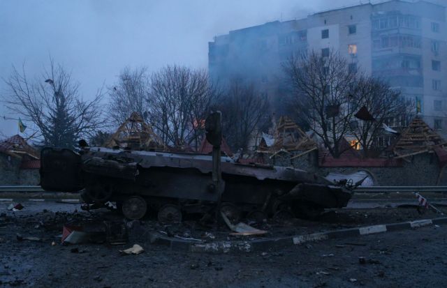 Ισχυρές εκρήξεις στο Κίεβο – Βομβαρδισμοί και στην Οδησσό