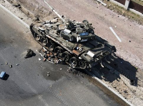 Ουκρανία: Επίλεκτη ομάδα με drones καταστρέφει μέσα στη νύχτα τα ρωσικά τανκς ενώ οι στρατιώτες κοιμούνται