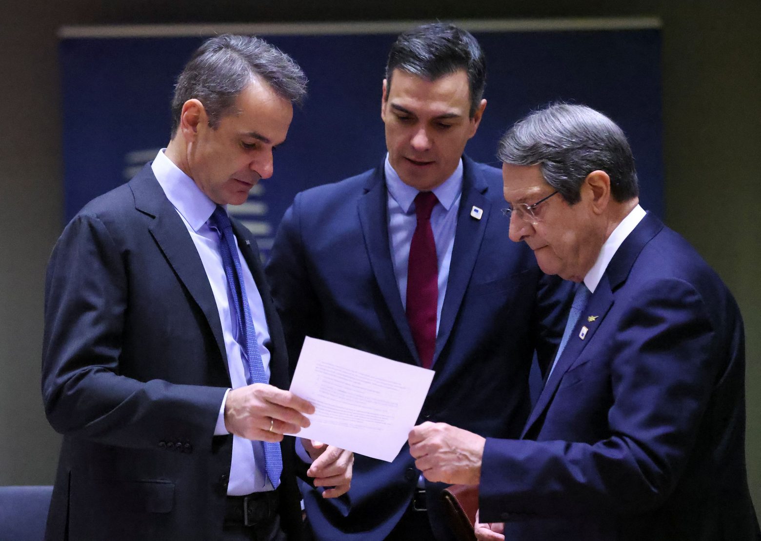 Άναψαν τα αίματα στη Σύνοδο Κορυφής της ΕΕ – Αποχώρησε οργισμένος ο Ισπανός πρωθυπουργός
