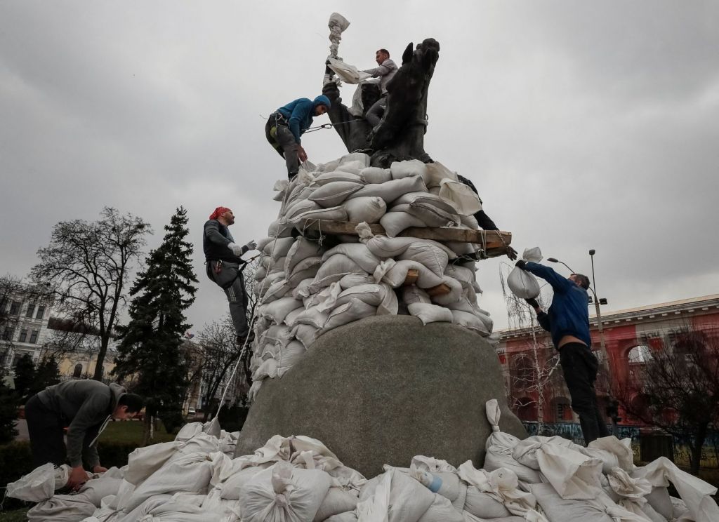 Πώς άλλαξε το Κίεβο κατά τη διάρκεια του πολέμου – Συγκλονιστικό βίντεο