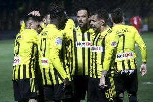 Άρης – Ολυμπιακός 2-1: Το αήττητο «κόλλησε» στο Βικελίδης
