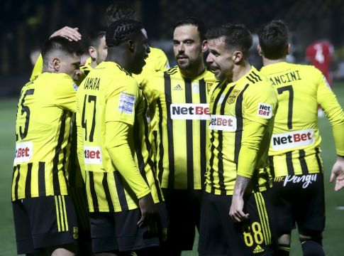 Άρης – Ολυμπιακός 2-1: Το αήττητο «κόλλησε» στο Βικελίδης