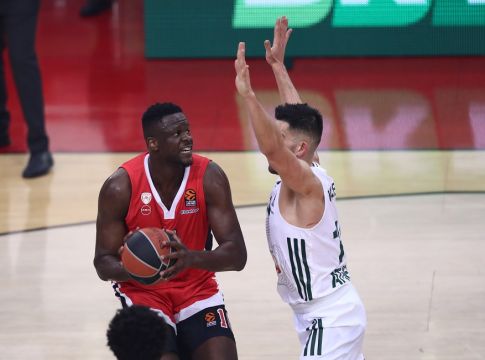 Φαλ: «Δώσαμε το 100% από τα πρώτα λεπτά – Ο Μπαρτζώκας μου ζήτησε να είμαι επιθετικός»