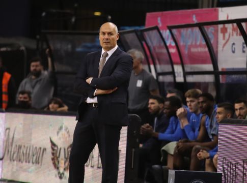 Σεγκούρα: «Δεν είναι εύκολο να μιλήσουμε για μπάσκετ, είμαι περήφανος για τους παίκτες μου»