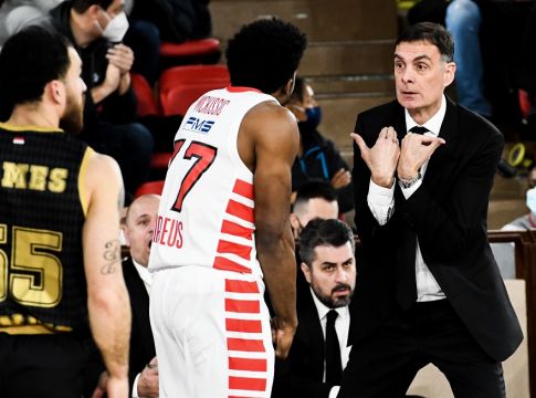 Μπαρτζώκας: «Ήταν κακή βραδιά – Περιμέναμε να κερδίσουμε με τις φανέλες»
