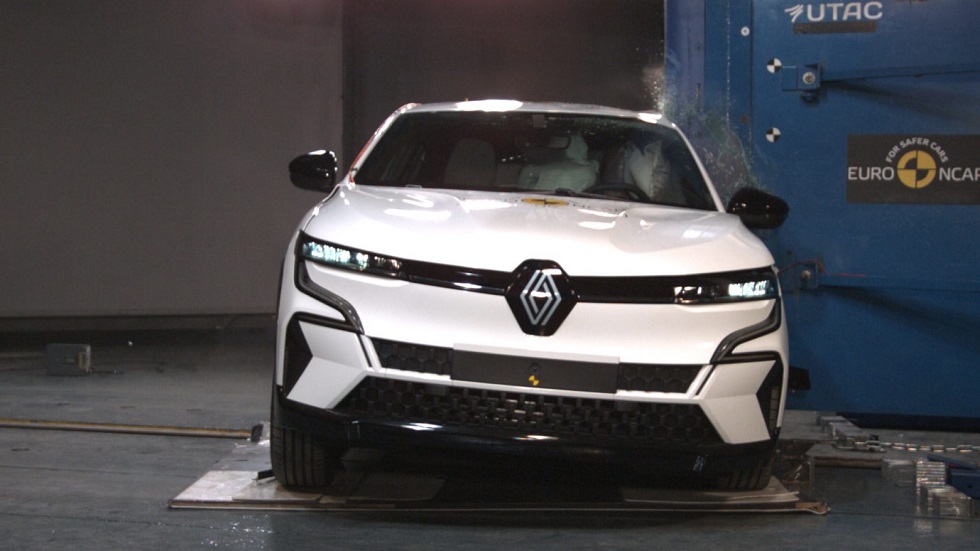 Πέντε αστέρια για το Renault Megane E-Τech Electric στο EuroNCAP