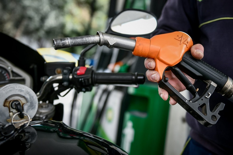 Ανατροπή με το κουπόνι βενζίνης και τα λίτρα – Τι ισχύει τελικά