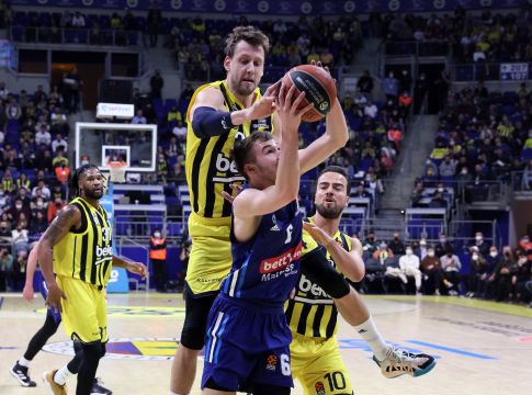 Φενερμπαχτσέ – Αλμπα Βερολίνου 57-66: «Ζωντανή» για τα πλέι οφ με διπλό στην Πόλη