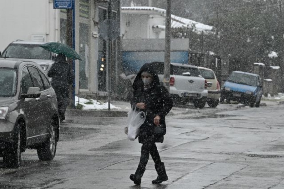 Κακοκαιρία: Βροχές και χιόνια τη Δευτέρα – Πόσο θα διαρκέσει η ψυχρή εισβολή