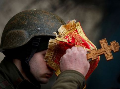 Πόλεμος στην Ουκρανία: Ζωντανοί-νεκροί στην μαρτυρική Μαριούπολη – Παγκόσμια κραυγή αγωνίας για τους αμάχους