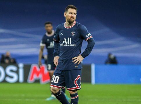 Έξαλλοι οι οπαδοί της Παρί με τον Μέσι: «Είσαι ένας συνταξιούχος, πάρε τον Νεϊμάρ και γυρίστε στην Μπαρτσελόνα»