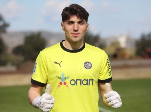 Μανδάς: «Θέλω να αγωνιστώ με τον ΟΦΗ, το σκέφτομαι συνέχεια» (vid)